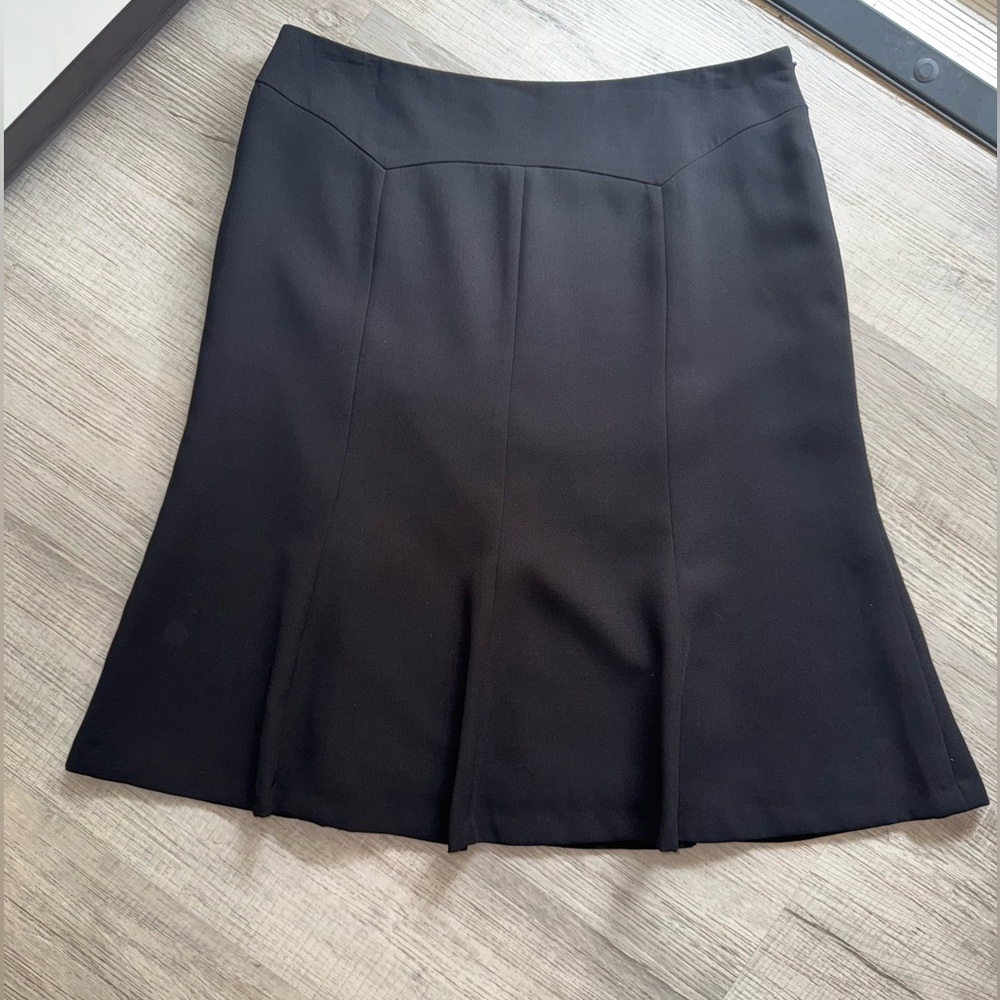 Jones Wear black women’s skirt. Size 12 - Picture 2 of 11